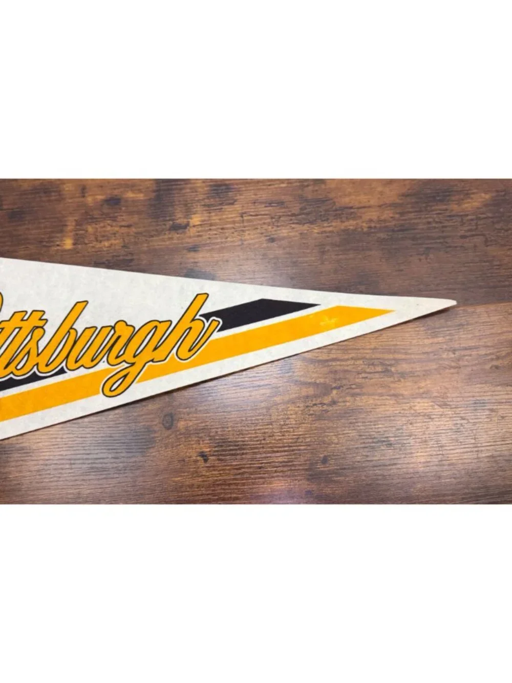 Vintage Pittsburgh Pirates MLB Felt Pennant Logo & Bold Graphics 29.5 inches